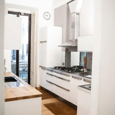 The Moscova Gallery House Apartment