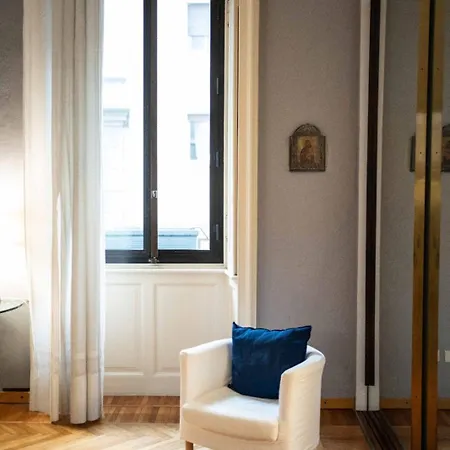 The Moscova Gallery House Apartment