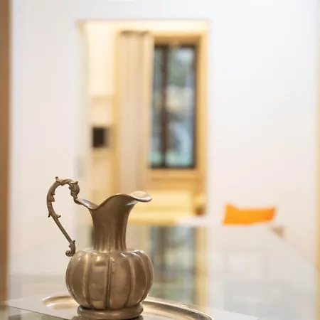 The Moscova Gallery House Apartment